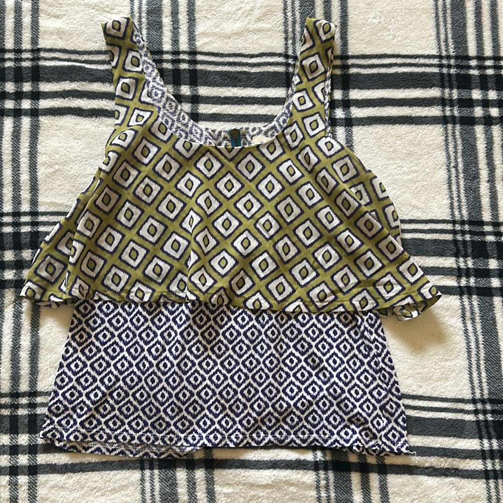 Anthropologie Meadow Rue geometric flowy top zipper back size xs